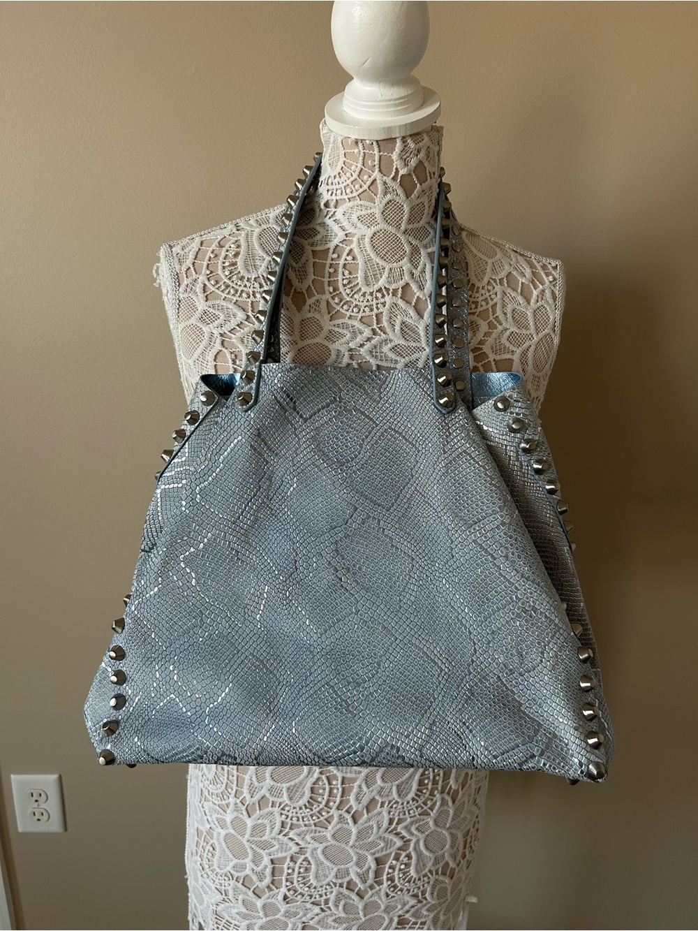 Sorial Light Gray Snakeskin-Textured Stud Tote leather